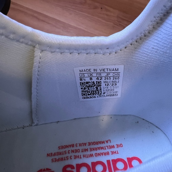 Adidas sneakers, size 8.5 or 8 1/2, color white gray tint - Picture 5 of 9